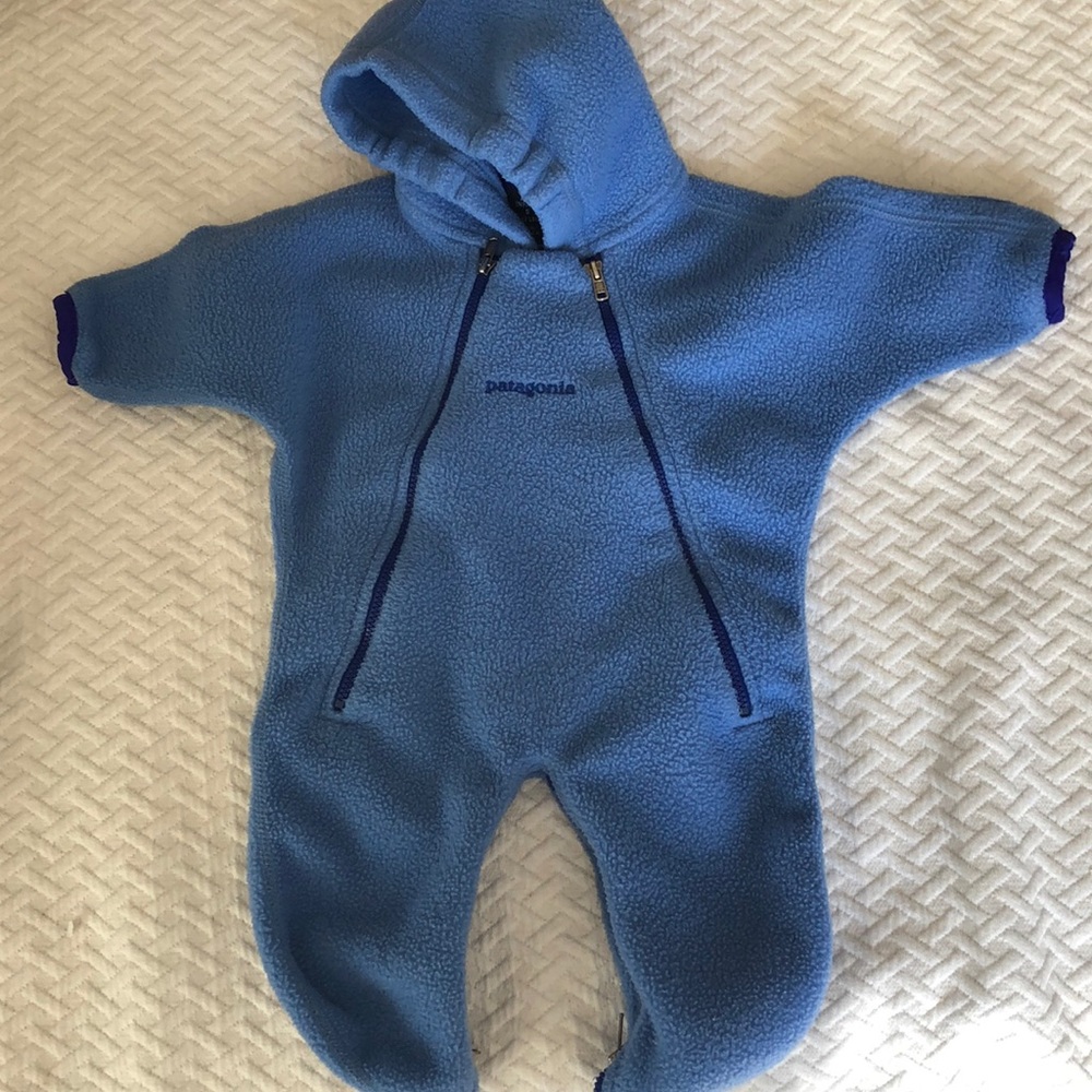 Patagonia infant s 0-12 pounds fleece onsie